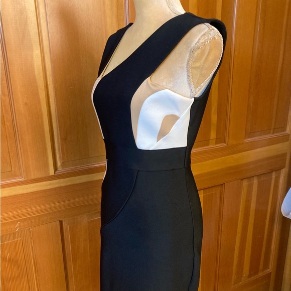 Women’s Colorblock Split High Bandage Dress. - Picture 3 of 16